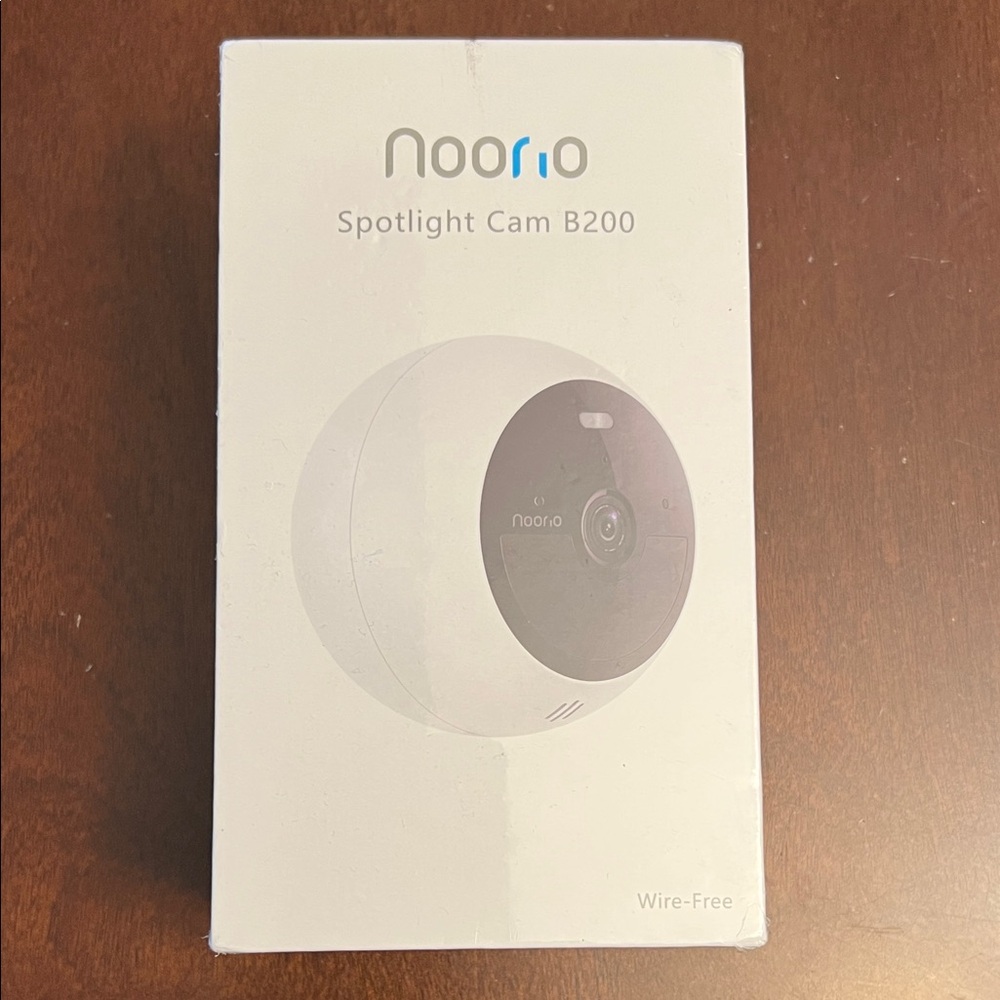 Spotlight Cam B200 Wireless Security Camera - White